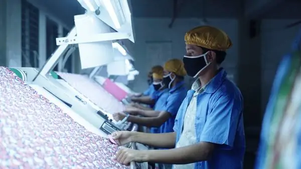 Sampling stage — fabric inspection